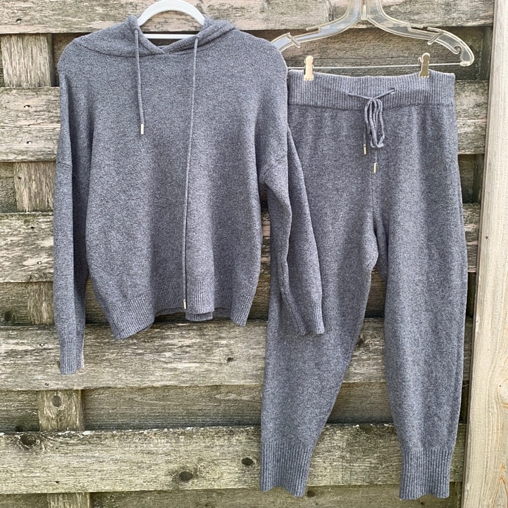 Zara Gray Wool Blend Leggings and Hoodie